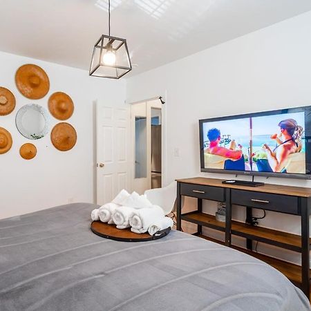 The Blue Sapphire 2Br 2 King Beds & Ample Backyard Apartman Bridgeport Kültér fotó