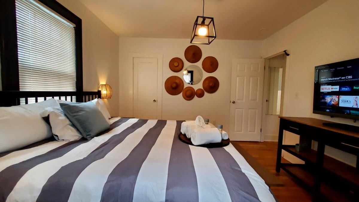 The Blue Sapphire 2Br 2 King Beds & Ample Backyard Apartman Bridgeport Kültér fotó