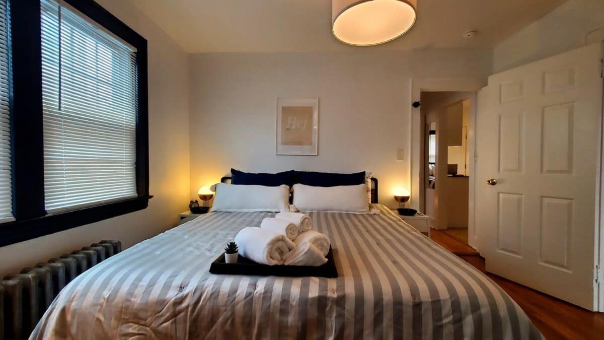 The Blue Sapphire 2Br 2 King Beds & Ample Backyard Apartman Bridgeport Kültér fotó
