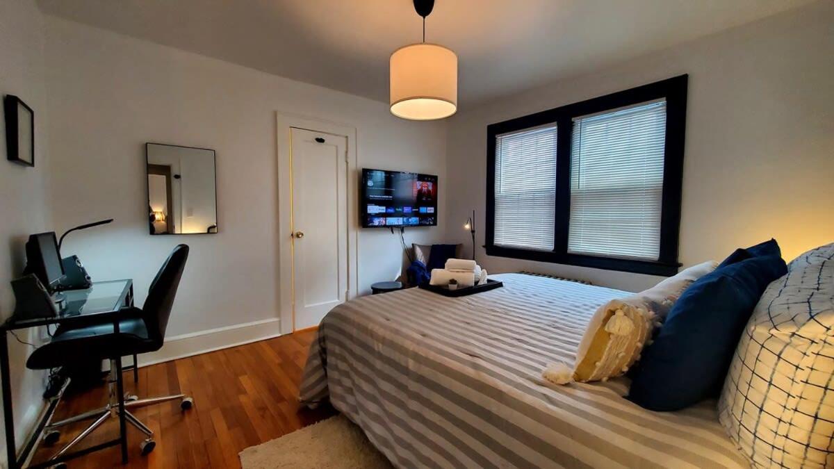 The Blue Sapphire 2Br 2 King Beds & Ample Backyard Apartman Bridgeport Kültér fotó